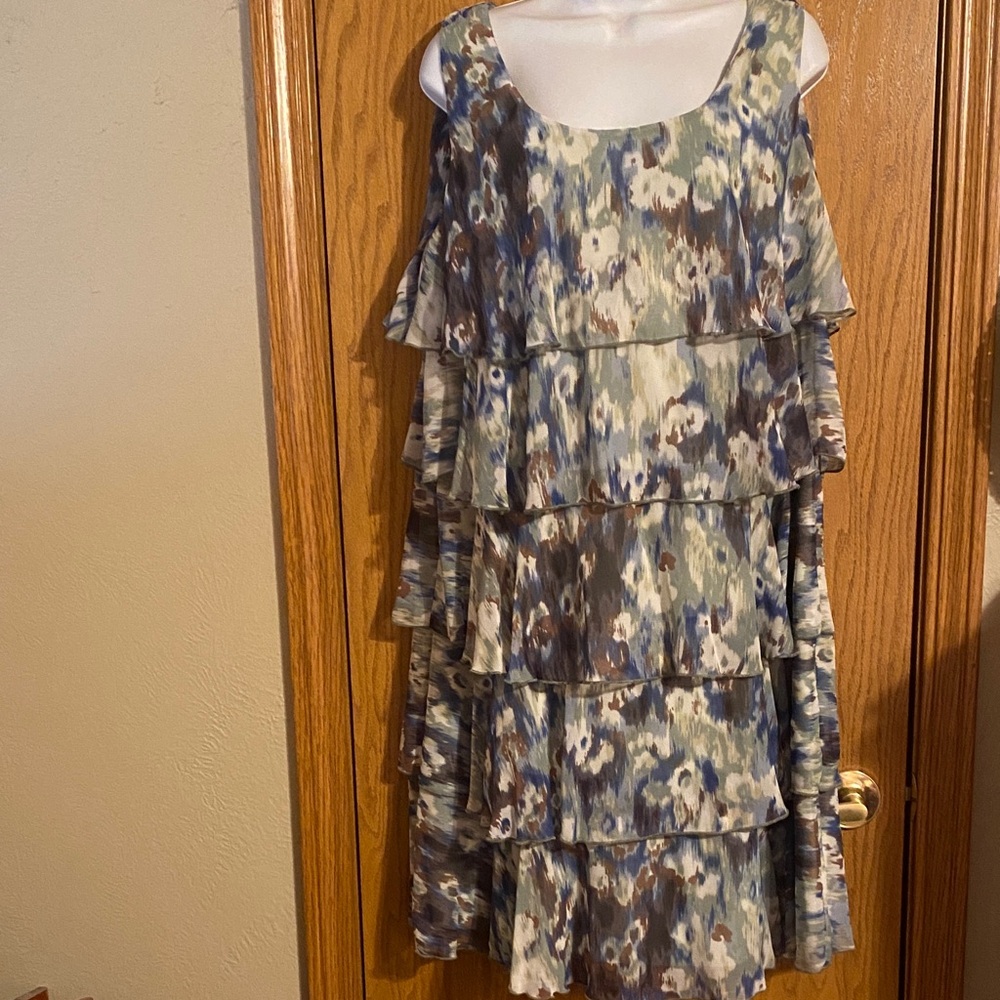 Chic Multicolor Tiered Midi Dress